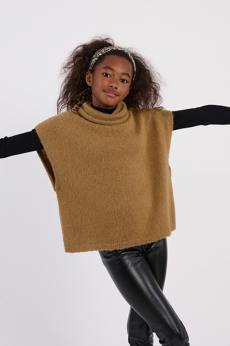 KNITTED PONCHO- CAMEL