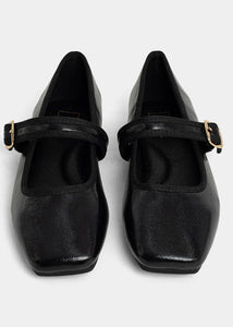 ADELINE FLAT- BLACK