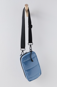 CONVERTIBLE POUCH- FALLING WATER