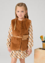 Load image into Gallery viewer, FUR VEST- CARAMEL