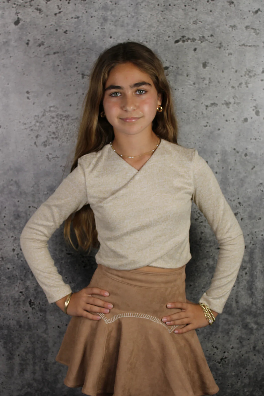 CRISS CROSS TOP- BEIGE
