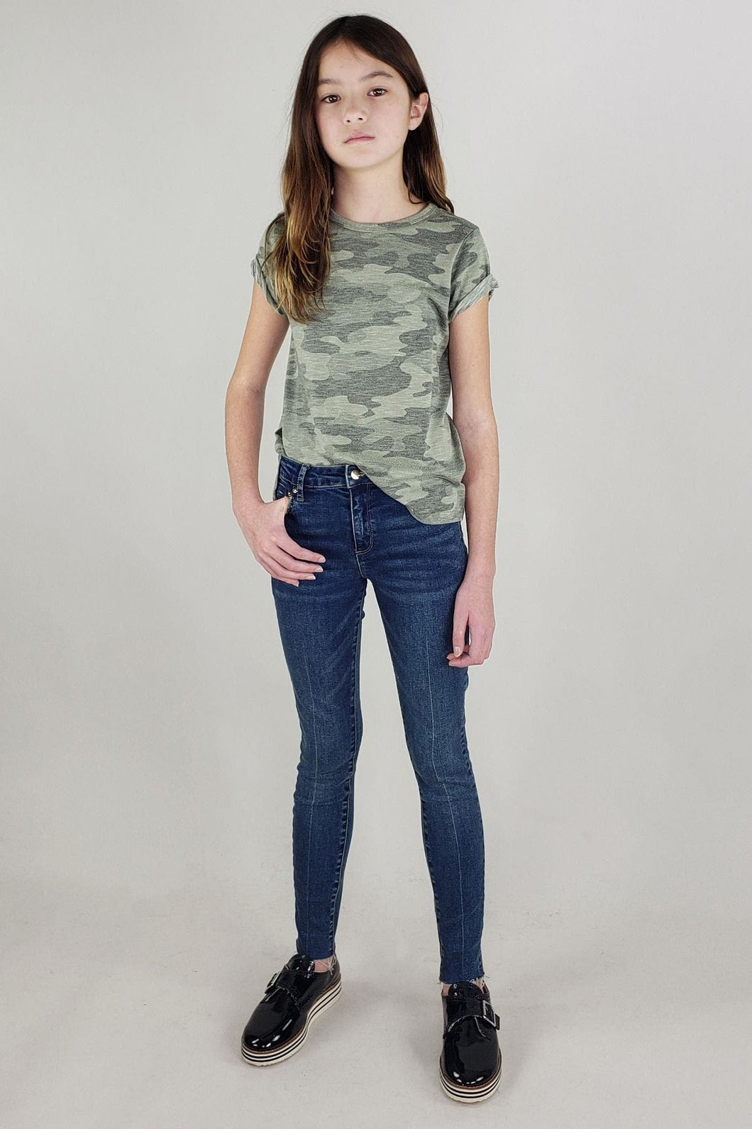 HIGH RISE FRAY SKINNY JEANS