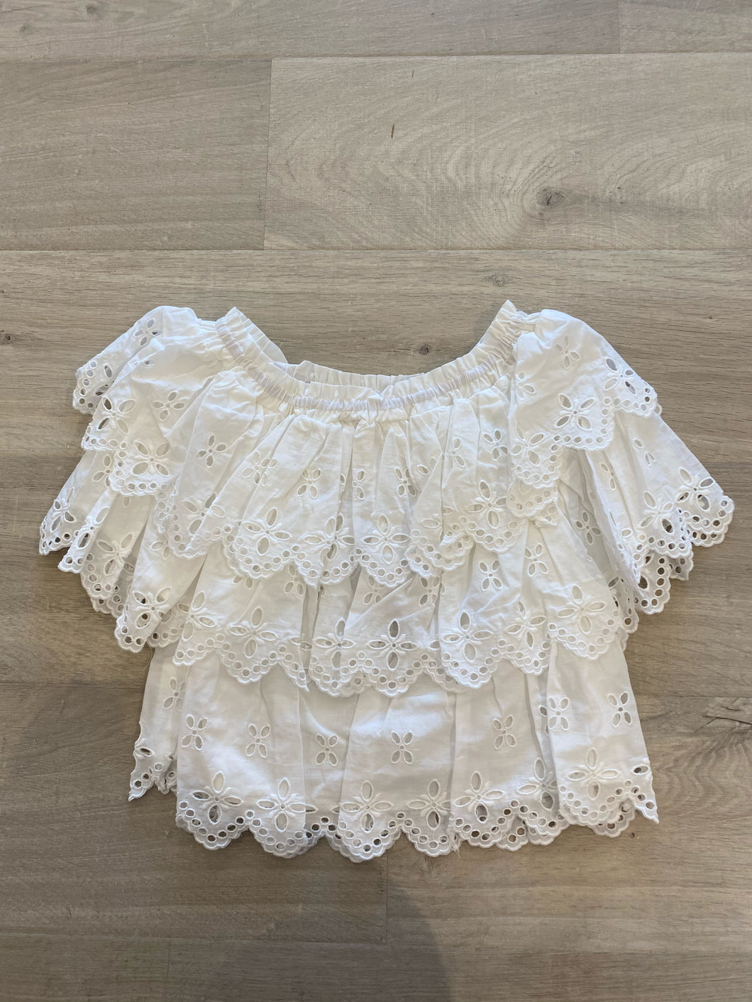 LACE RUFFLE TIERED TOP