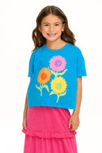 Load image into Gallery viewer, FRIENDLY FLOWERS TEE