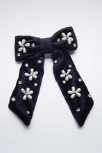 Load image into Gallery viewer, BLACK ZINNIA VELVET BOW