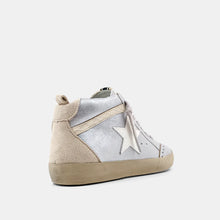 Load image into Gallery viewer, PAULINA SNEAKER- SILVER